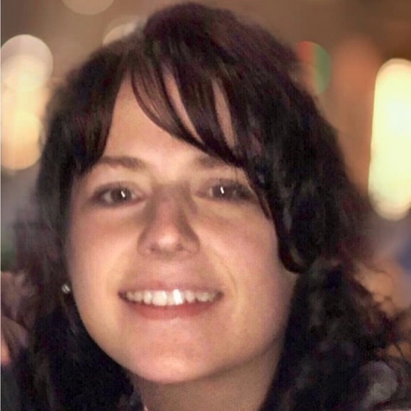 Meet your Posher, Dawn - Picture 2 of 2